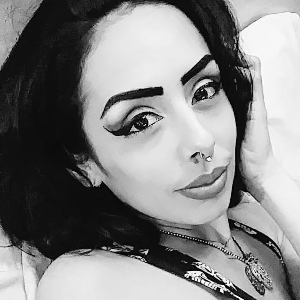 Meet your Posher, Marcella